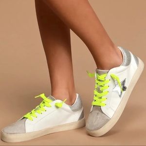 Like New!!!! Madden Girl Linlee Star Sneakers